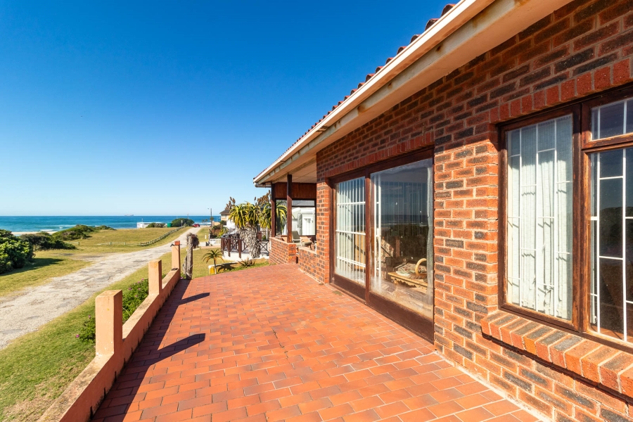 3 Bedroom Property for Sale in Boknesstrand Eastern Cape
